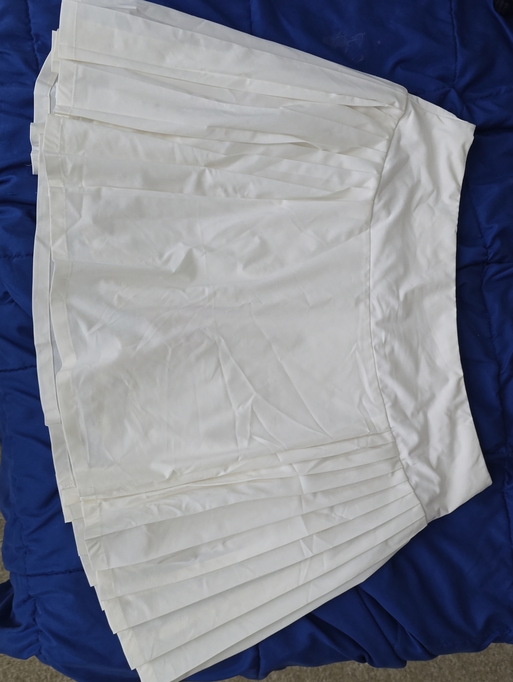 CALIA by Carrie Underwood White Pleated Mini Skirt
